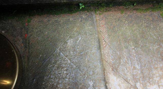 著名景点有张"藏宝图",虽人人可见,却至今无解,专家不