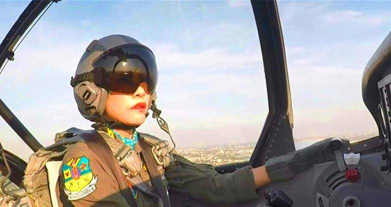 诗妮娜的经历将被搬上荧幕,精彩部分为:与侍卫的爱