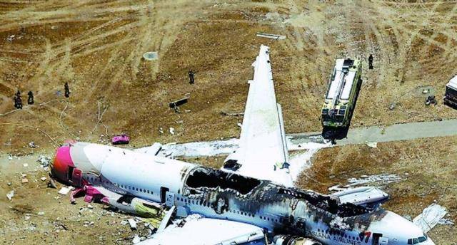飞机坠入大西洋,217位乘客遇难,此人为何故意关闭发动机