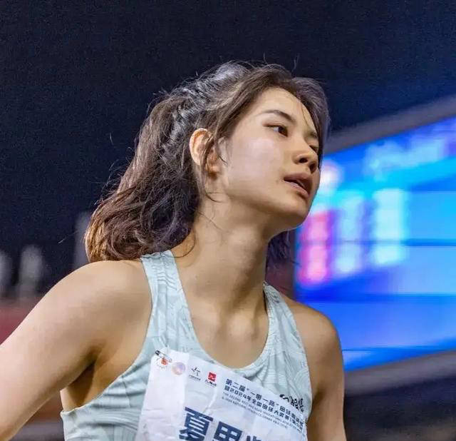 夏思凝勇夺跨栏冠军,中国女子跨栏争雄