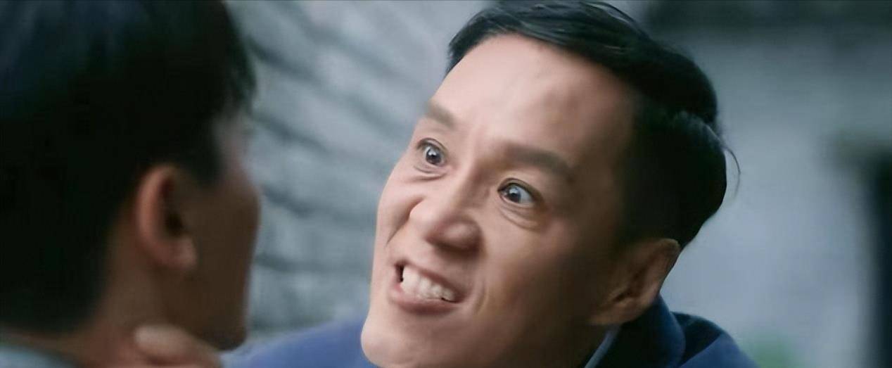 同样是演陈独秀,把冯远征,吴刚和于和伟放一起看,差别就出来了