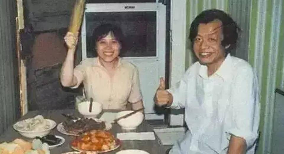 王小波去世后,李银河与"女身男心"司机相恋:坦言会考虑结婚