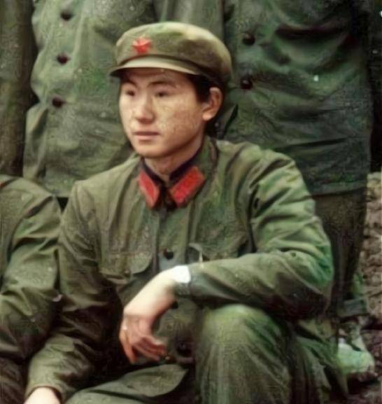他被誉为"活着的王成",一等功臣,留下一张"满眼杀气"的照片
