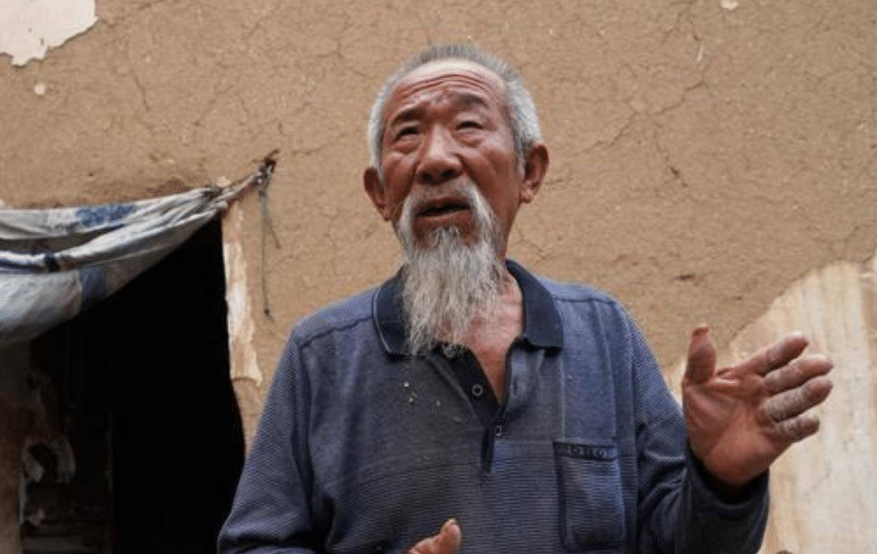 农村墓碑上"故,显,考,妣"是啥意思?长辈也会混淆,可别弄错