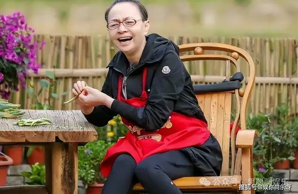 67宋丹丹得了老年痴呆症?这消息简直难以置信!一个笑星,怎么可能