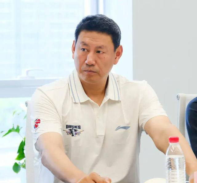 李楠首次回应cba假球风波:过去的就让它过去吧