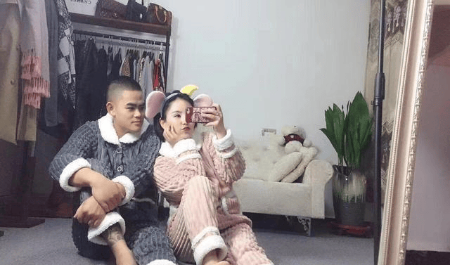 "我不想让老公和婆婆失望."12月3日,来自安徽的穆苗说.