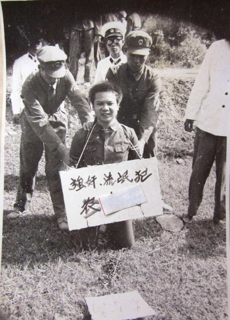 即使重赏之下也未必能产生勇夫,就算你有再高的悬赏金额,老百姓也苦于