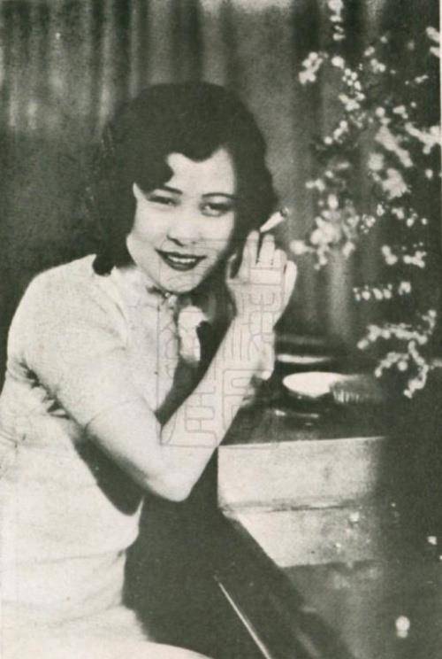 民国"第一艳星":红的比胡蝶早,出身比阮玲玉好,晚年街头乞讨_杨耐梅