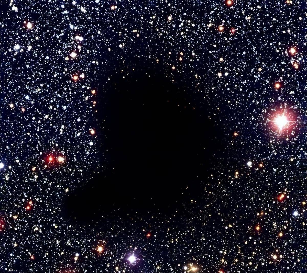 人类真的是实验对象?"宇宙墙"被发现,实验者却感到恐惧