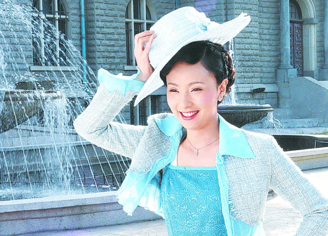 陶虹23年前旧照片流出,当看到真容后,网友:难怪徐峥不晒她