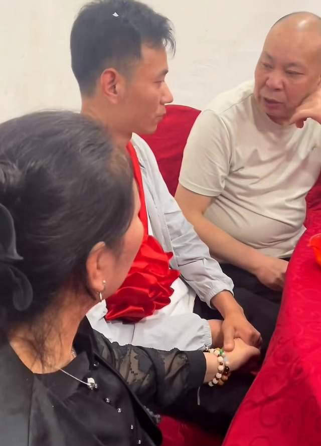 怀远认亲场面感人至深,老杜与姚策的细节对比令人唏嘘_许妈_真相_儿子
