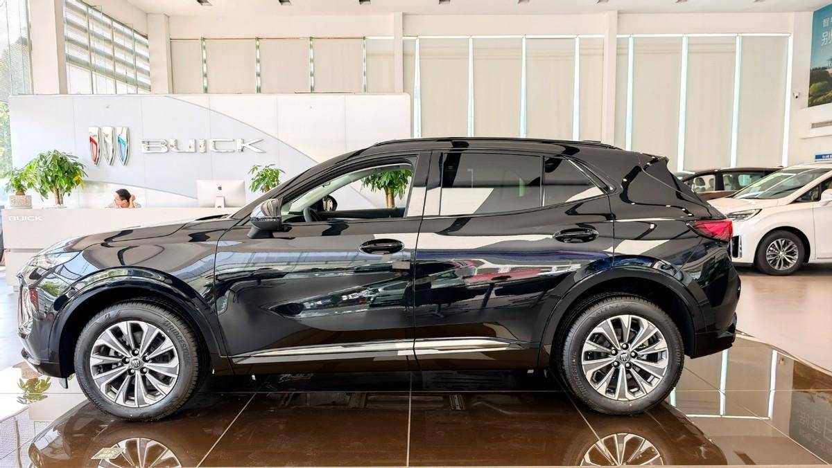 售价21.49万元起 探店实拍新款别克昂科威s 内外焕然一新