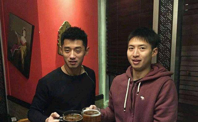 张继科与方博曾同为师兄弟,两人曾在肖战指导下训练.