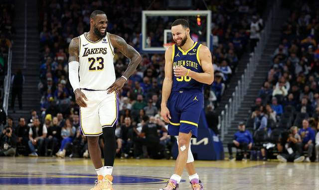 原创            美国男篮首发名单揭晓：库里、杜兰特和詹姆斯锁定位置，科尔或借鉴勇士战术-美国男篮首秀是哪一年