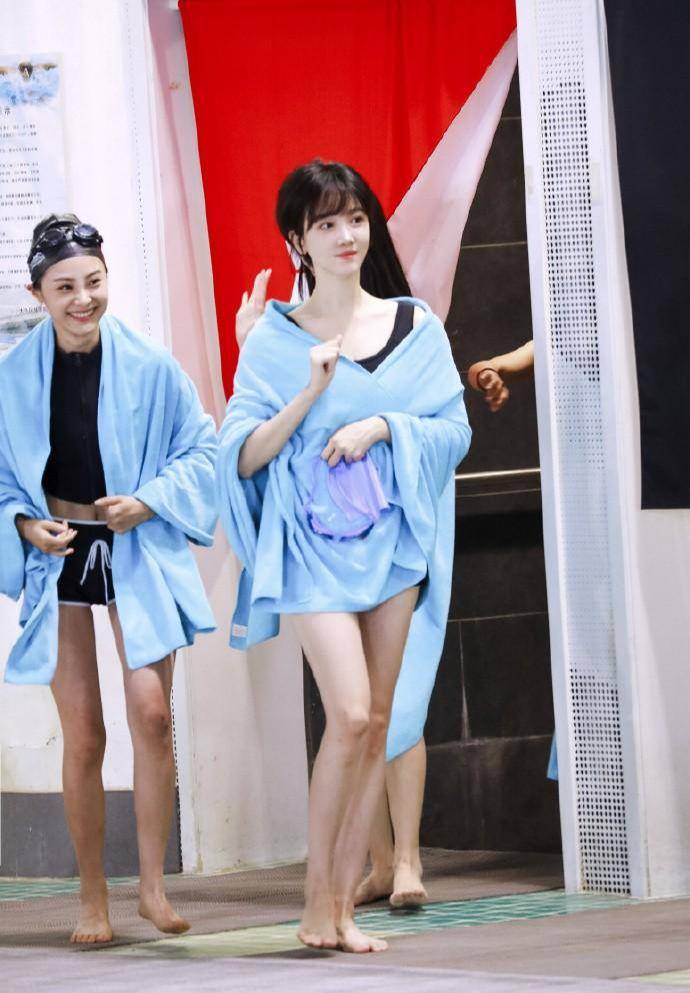 "发育过猛"陈小纭:167厘米的黄金腰臀比,人间尤物秒杀女明星