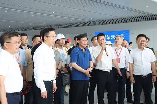 国家铁路集团副总经理、党组成员王同军一行到仙居站项目调研指导工作