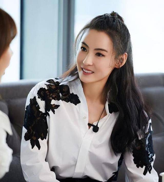 张柏芝遭前老板写歌辱骂!称她为钱自认是狗,张柏芝反爆对方黑料