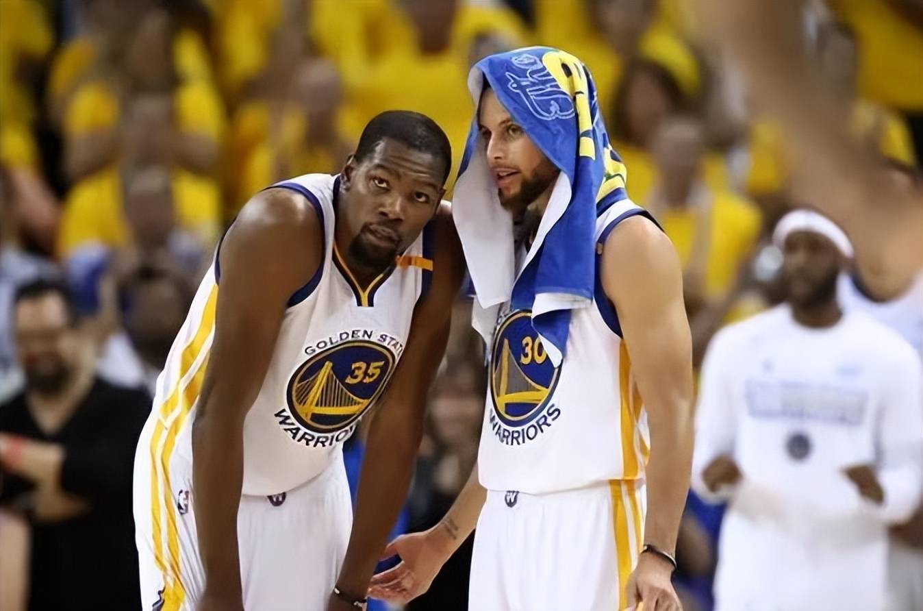 名宿:04活塞能把17勇士锤烂,勇士所有位置都输!库里kd