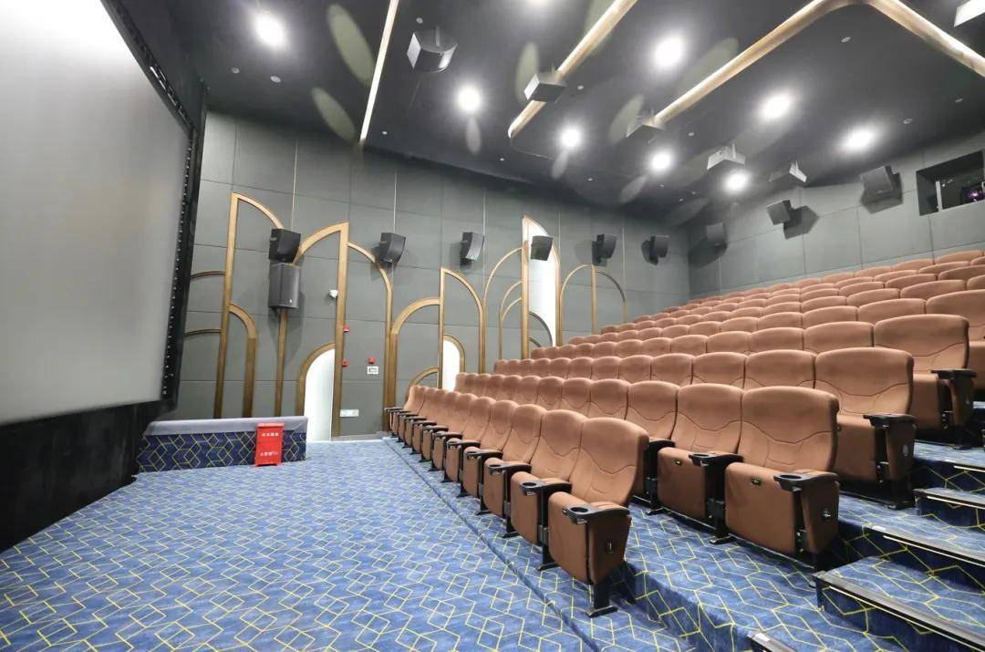 升级改造后于今年年初归来,拥有233个座位的2号厅是国泰最大的影厅,也