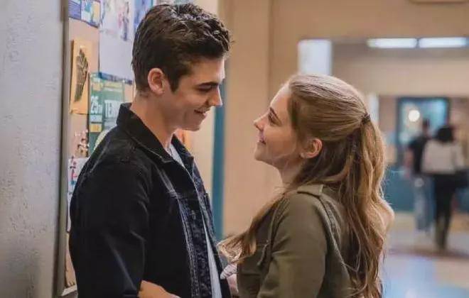 5,《男与女》没有多余的人物,台词,交代了男女主的性格,亲密戏拍的好