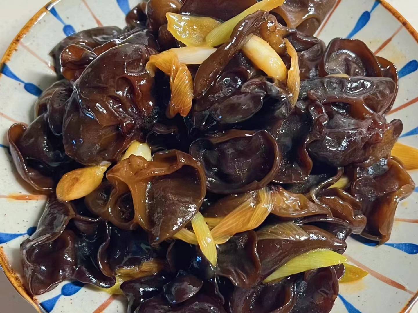 夏季天气炎热,遇到这6种蔬菜别手软,开胃爽口,降火润燥身体好_莲藕