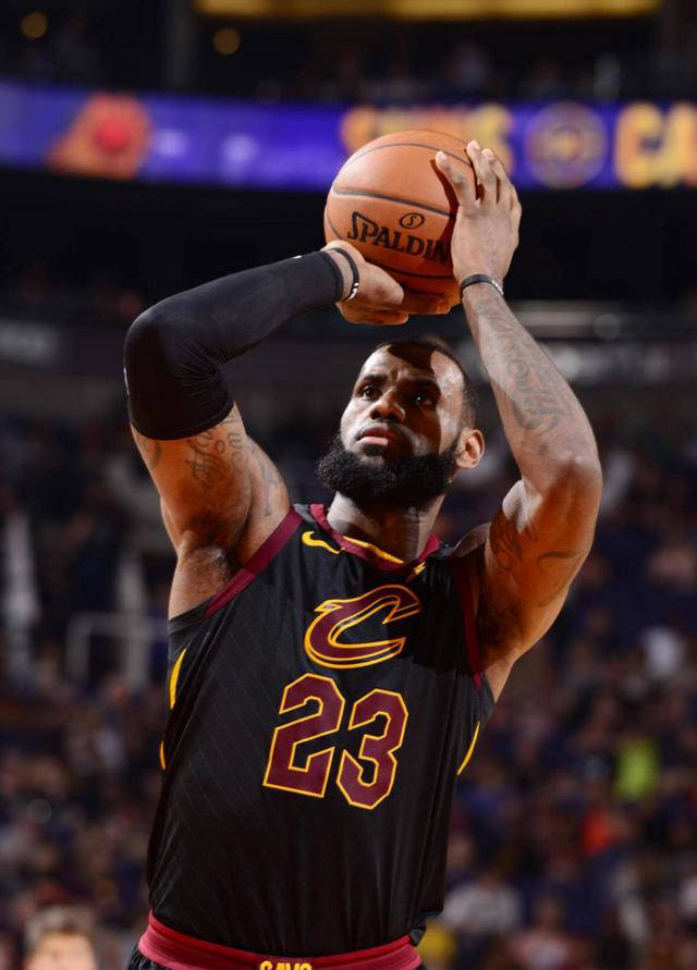 伊戈达拉称詹姆斯2018年总决赛g1展现史无前例个人表现