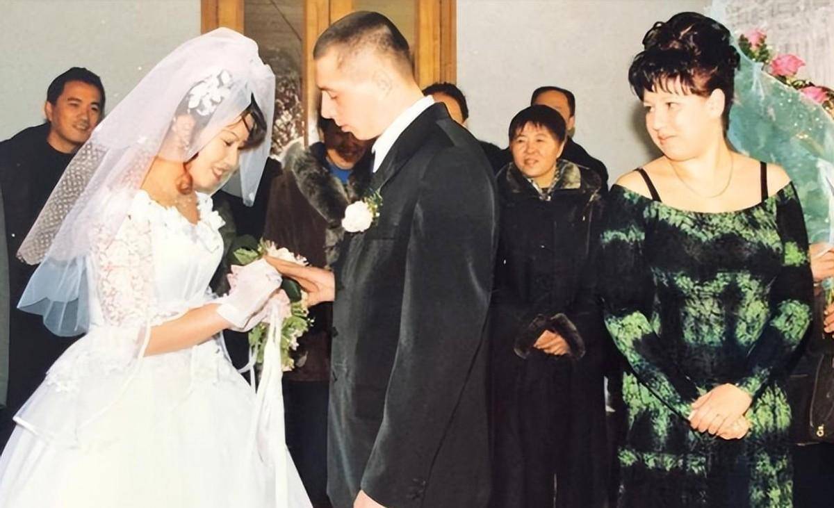 东北女子22岁闯俄罗斯,挣家业住别墅,生2个混血女儿,如今想回国_高珊