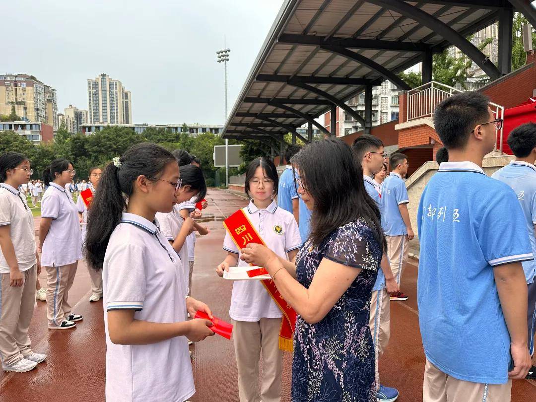 弘扬五四精神,争做有为青年!列五中学开展五四主题系列活动