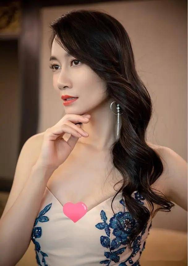 坏女人温峥嵘,写真集大曝光,绝世美貌与智慧的碰撞,这谁受得了?