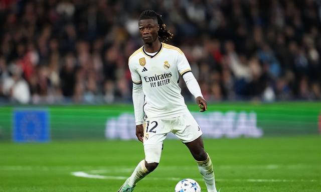 21岁法国球星卡马文加:拥9冠辉煌路,选择力量胜过执着