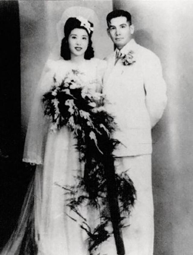 张灵甫知道了,也会在众人面前维护王玉龄,说自己打