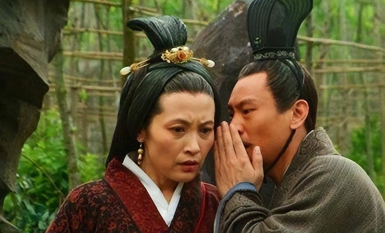 背柴高歌,竟在墓地接受前妻施舍,为老乡"出头"而丧身的名臣