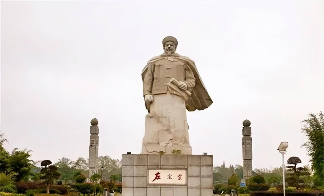 胡雪岩临终前为何叮嘱:让九姨太把寿衣一角剪掉,交给一个神秘人