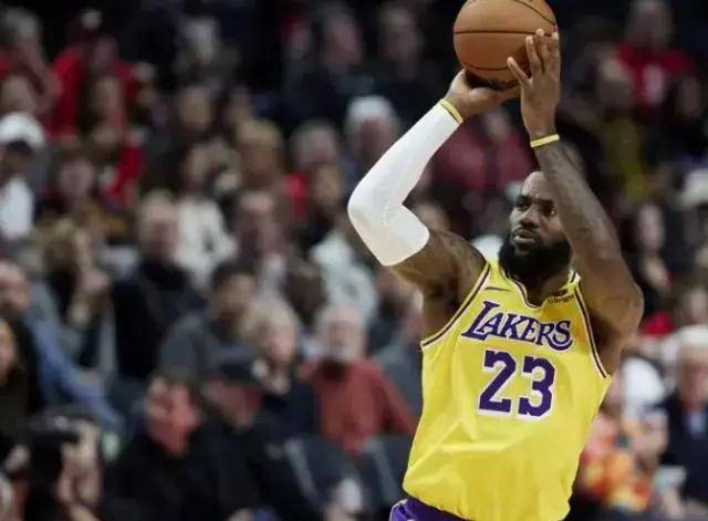 奥尼尔:在骑士时有些嫉妒詹姆斯 我从未拥有过他那么大的权力