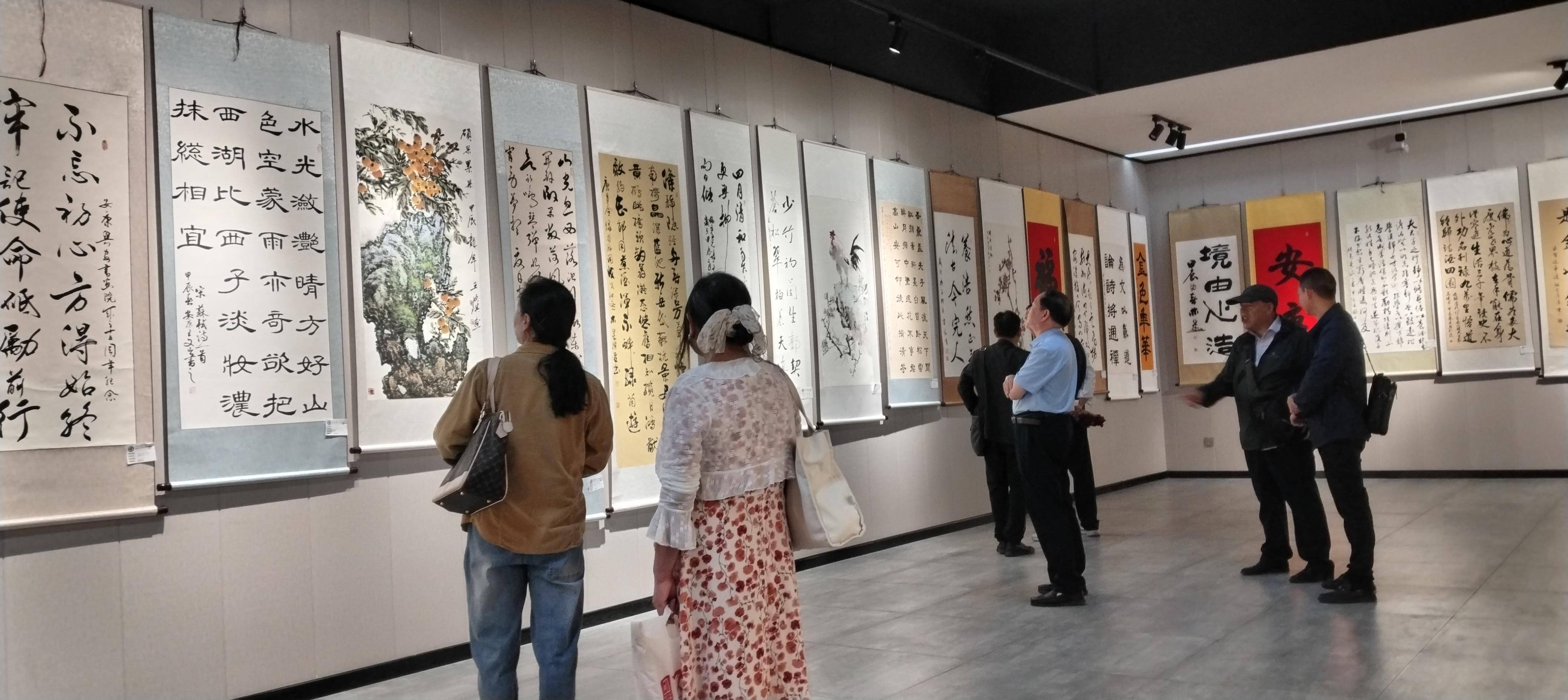 安康市老科协书画院书画作品展隆重开幕_展览_群众艺术馆_书法