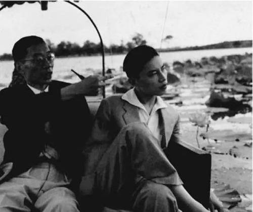 傅雷的原生家庭之痛:幼年被母亲伤害,成年后一度对儿子非打即骂