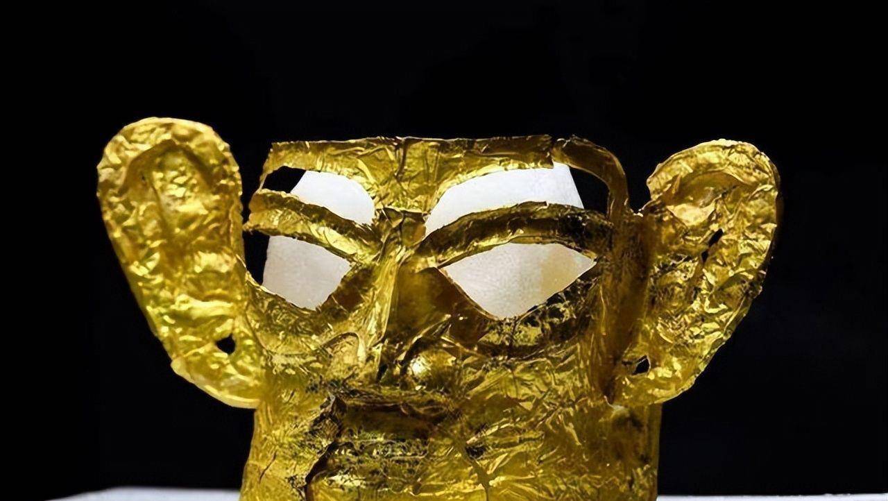 不仅有黄金面具,三星堆给我们的,可能还有秦始皇一统天下的答案
