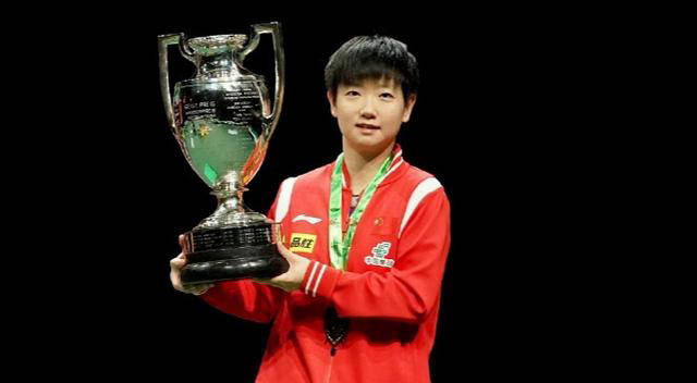 她状态继续火爆,4-2力挫对手挺进女单决赛.这两场胜利完美