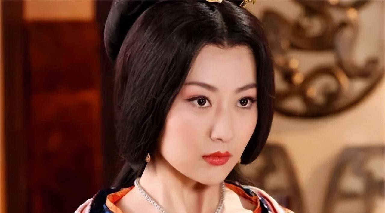 《隋唐演义》中,萧皇后一生嫁六次,年过半百仍被争抢是真的吗?