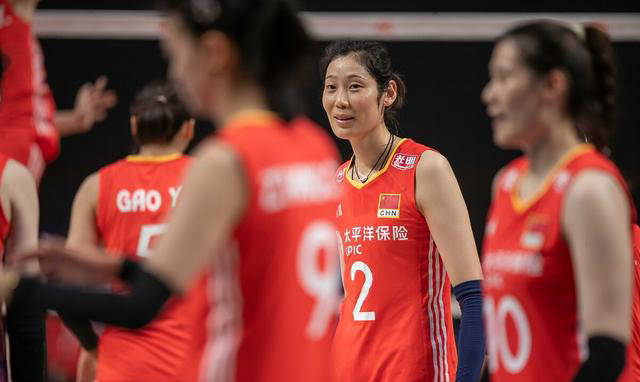 中国女排迎战保加利亚,朱婷领队追求胜利