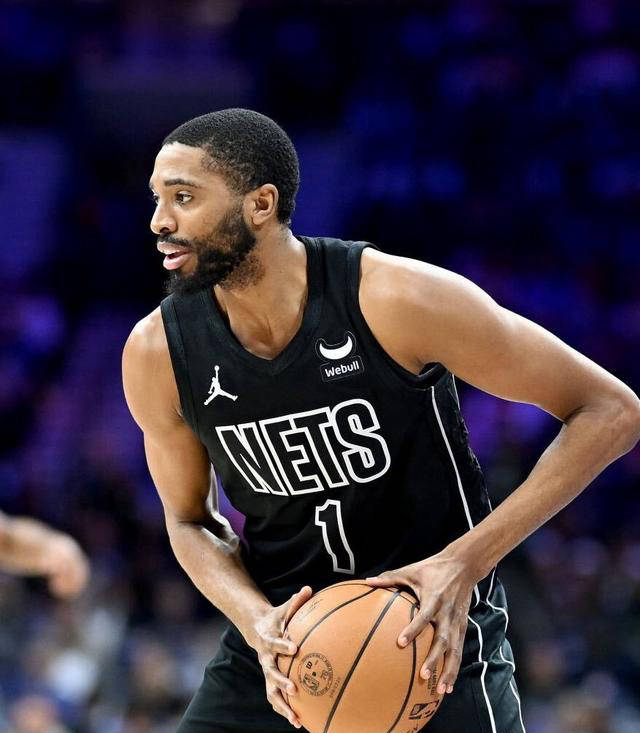 火箭,灰熊和篮网谈判交易三号签,目标布里奇斯