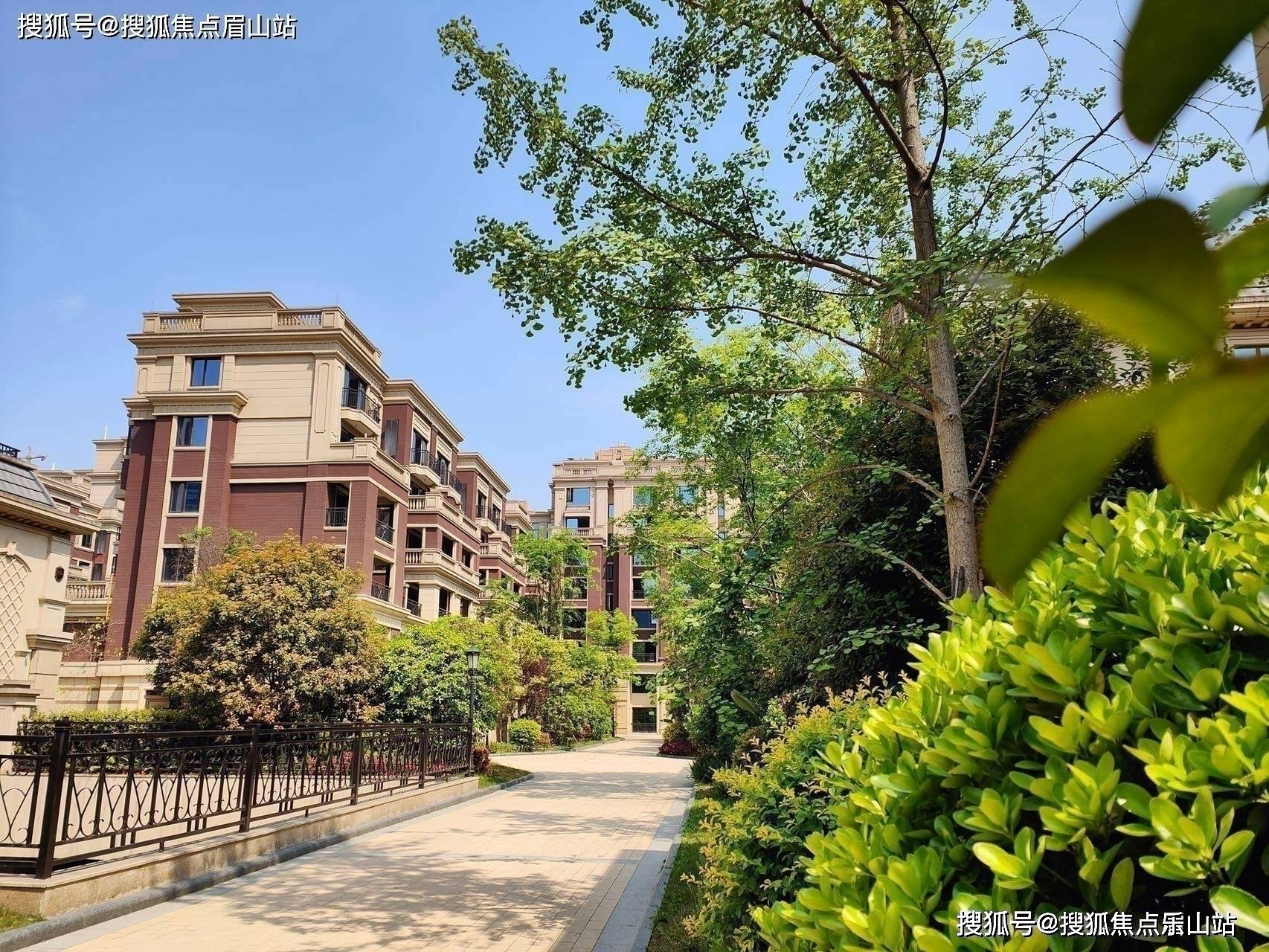 成都2024住房首套15%→万锦城花千墅价格楼盘详情-万锦城花千墅销售