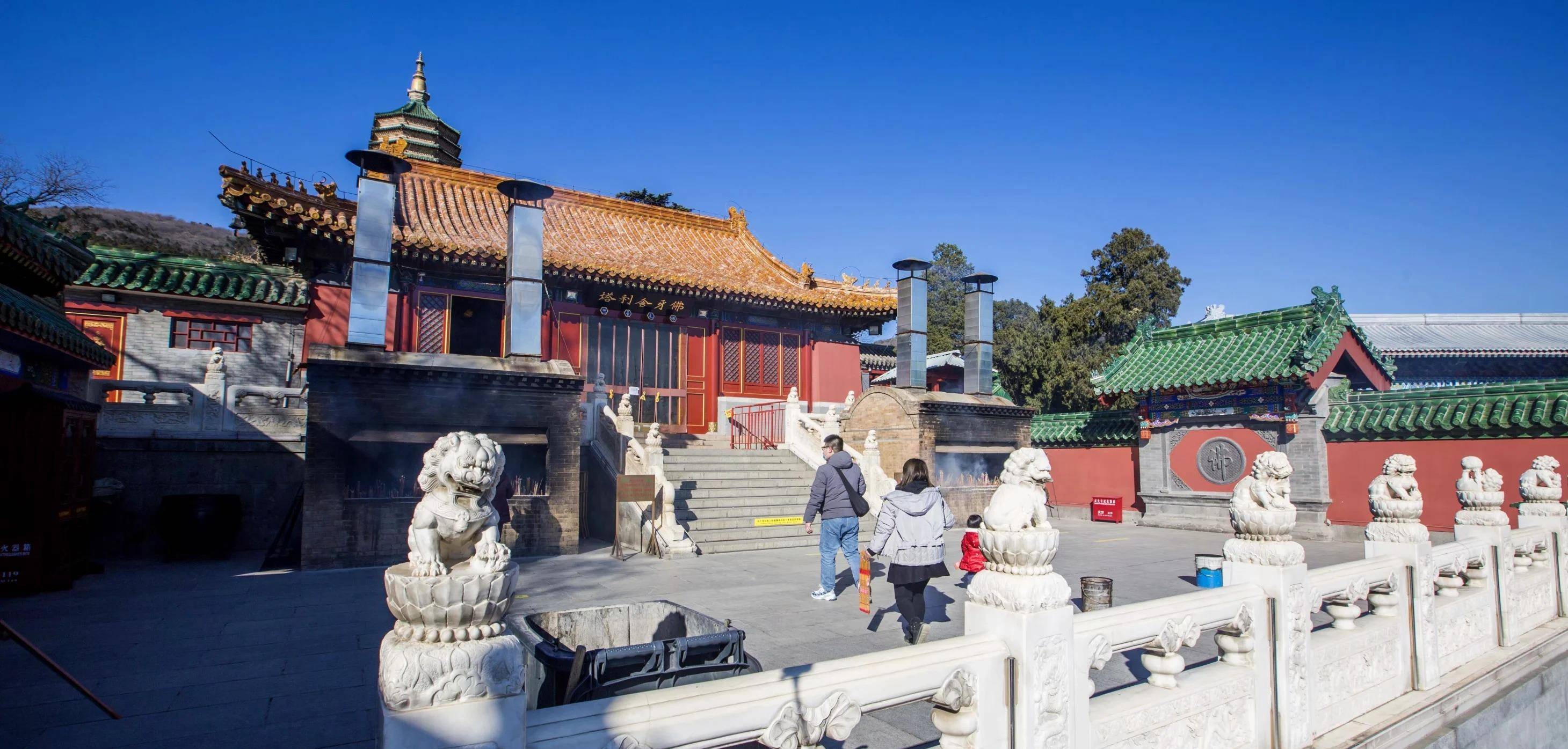 八大处历经清顺治年间康熙年间两度重修规模日大改称长安寺