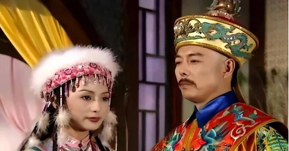 《还珠格格》中香妃和蒙丹双宿双飞,历史上真实的香妃命运如何?