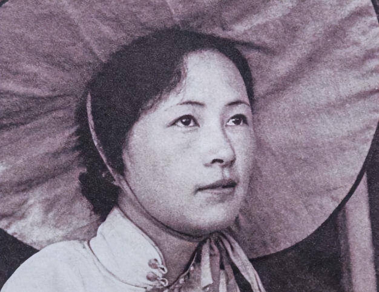 1949年,林徽因儿子没考上清华,结果在卷子背后发现一行字