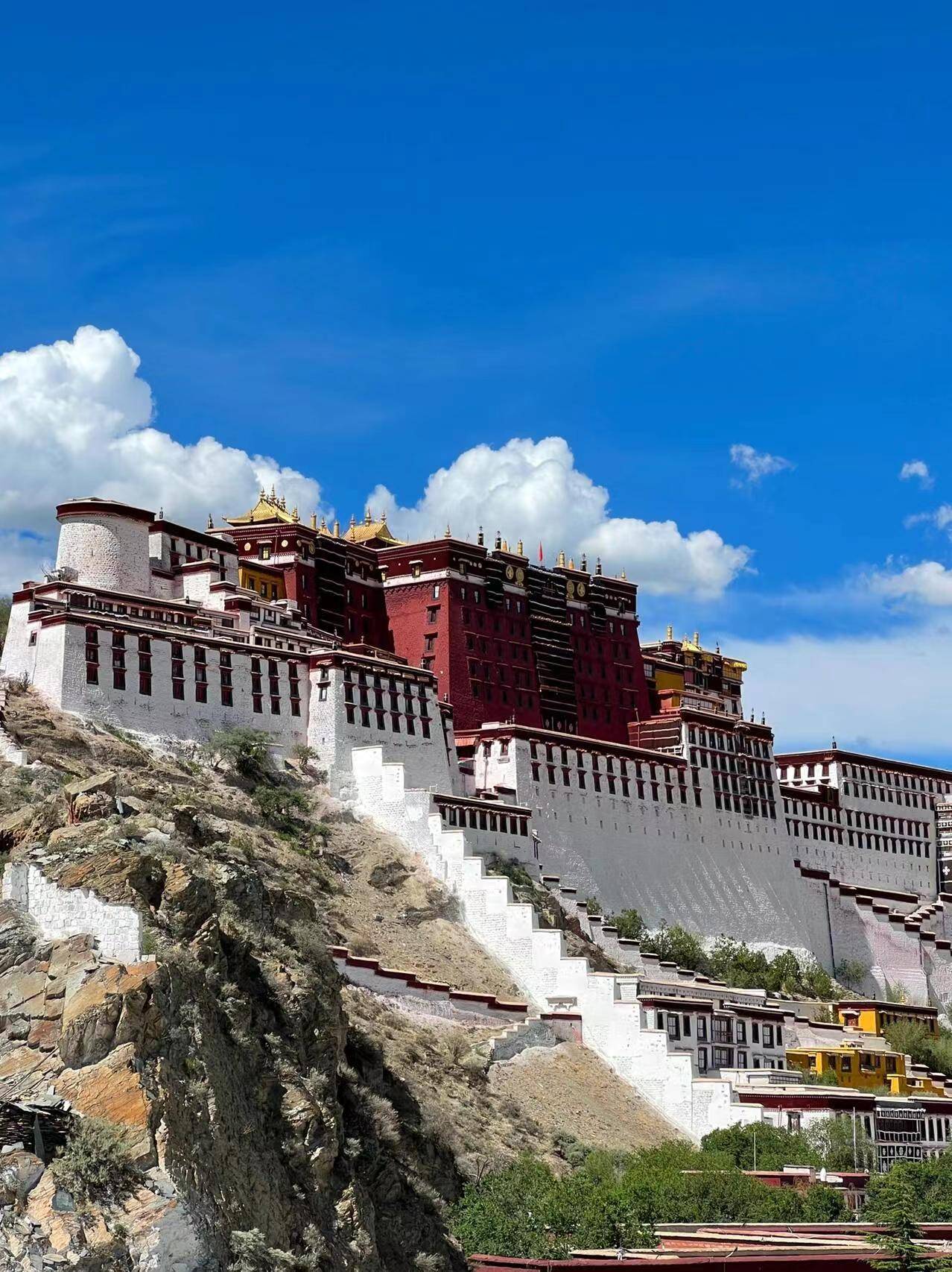 西藏附近十个景点,自然与人文景观尽收眼底,游玩攻略助你畅游_拉萨