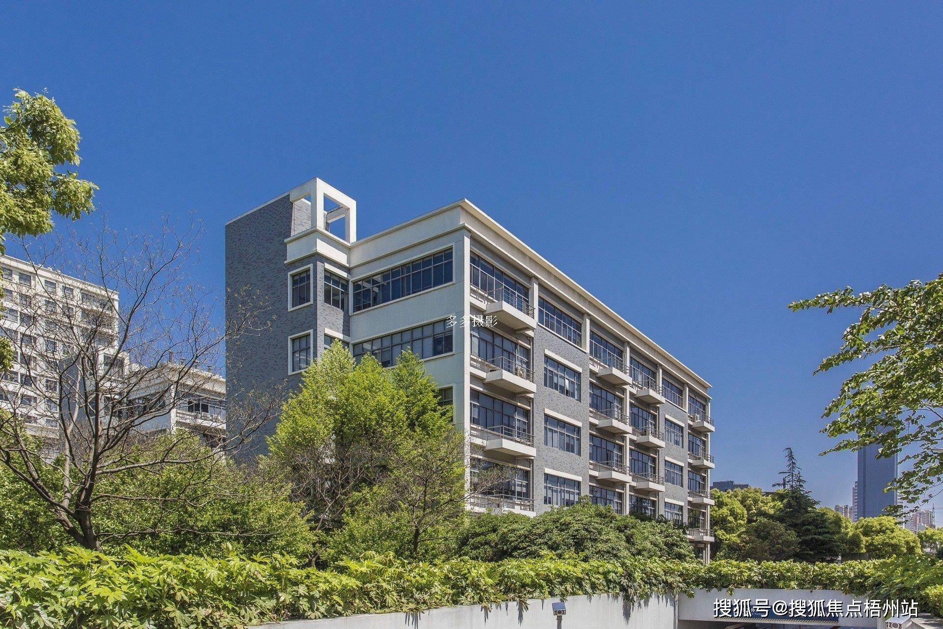 2024年上海凤凰园物业公司是哪家呀 物业直租免中介费