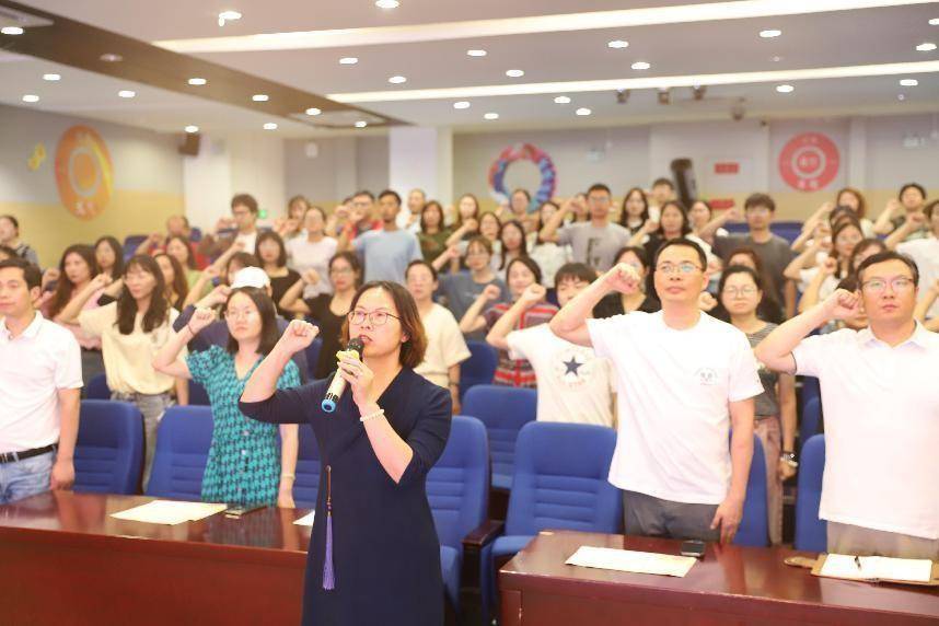 新城花园小学家长半日开放活动_新苏师范附属小学幼儿园_苏州大学教育研究基地合作