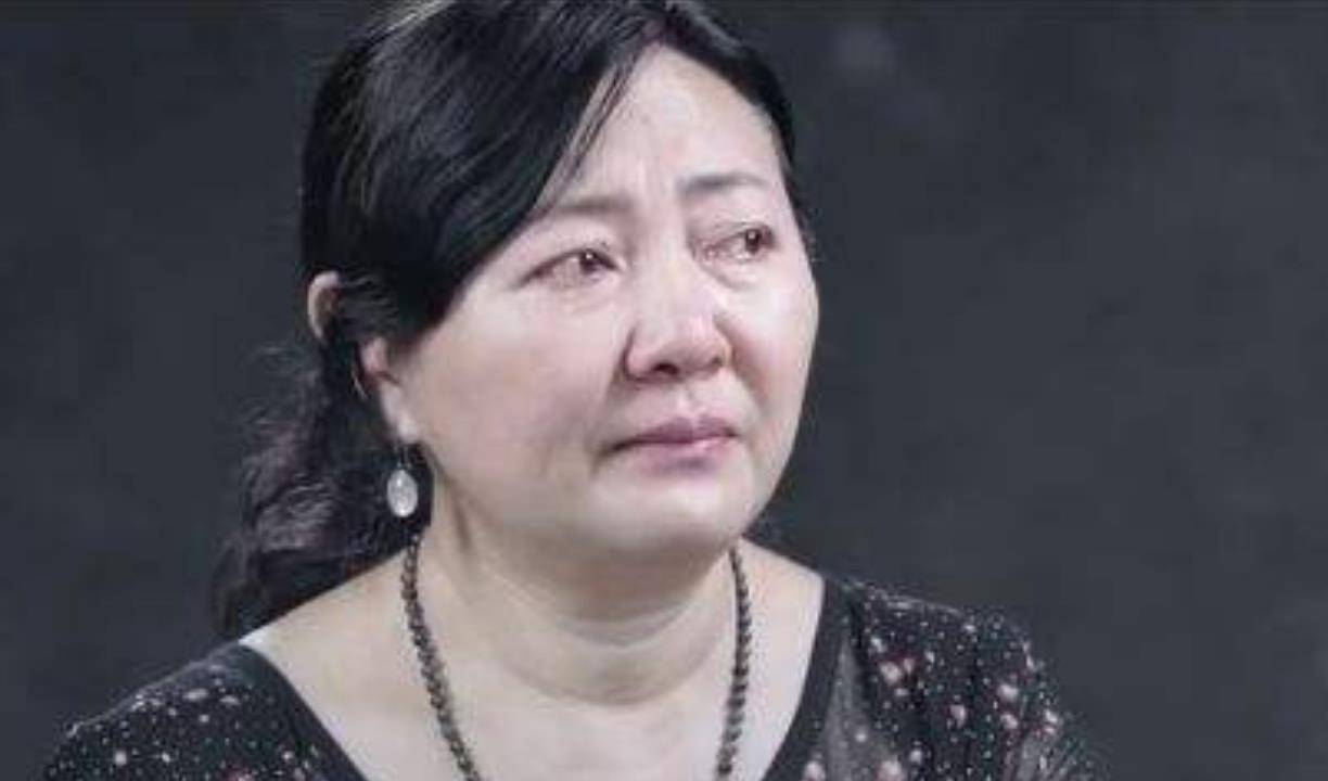 朱晓军和丈夫程小平辗转各地寻找爱子,一次次带着希望和期待去,一次次